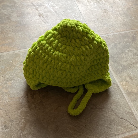 Handmade Toddler trapper hat - Picture 3 of 3